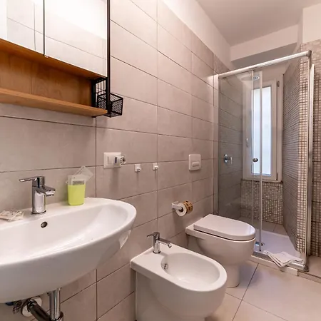 Luca Flat - Tiburtina Train Station & Wi-fi Apartament Rzym